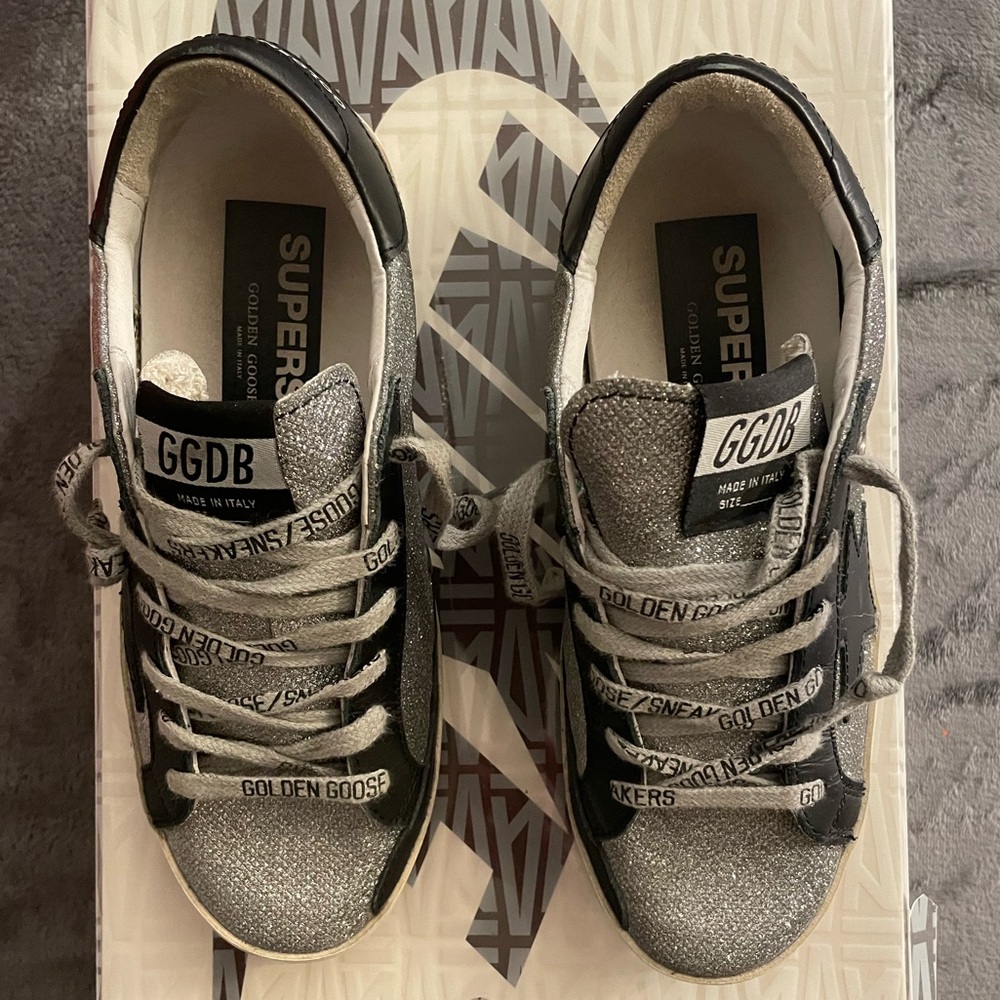 Golden Goose Shoes Superstar Silver Glitter Sneakers with Black Star - Picture 9 of 13